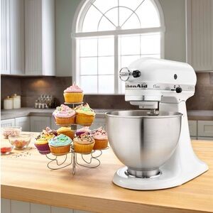KitchenAid White and Silver Stand Mixer